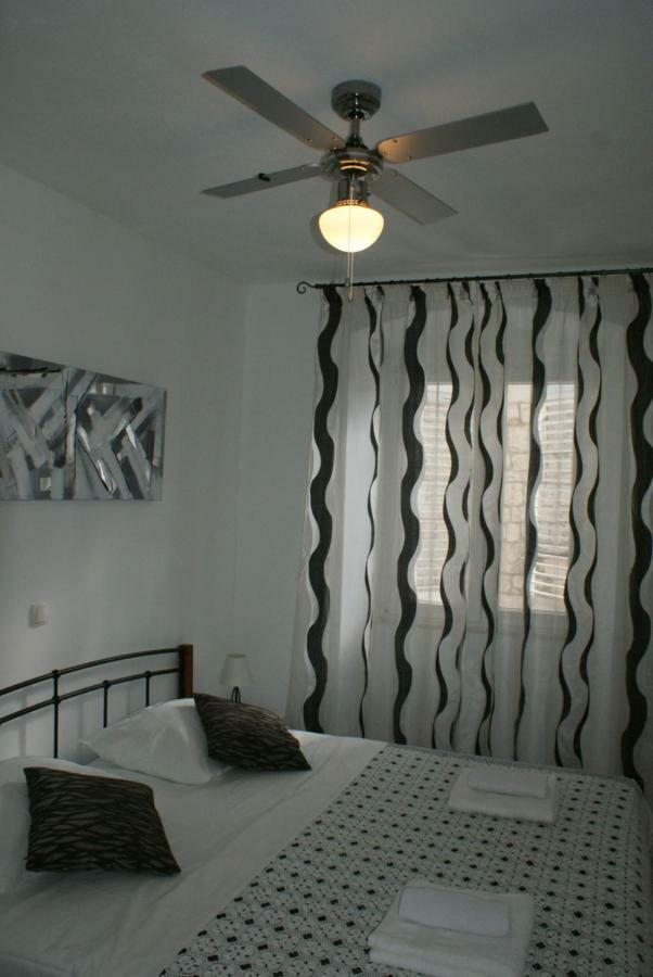 Apartman Old Town Trogir Buitenkant foto